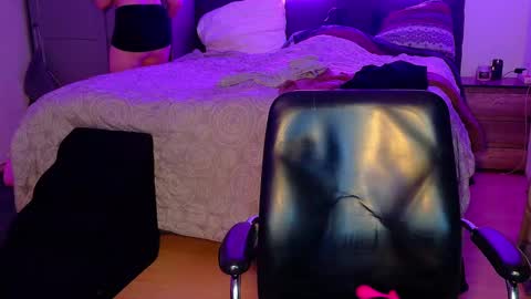 jennasxy19 online show from December 5, 6:28 pm