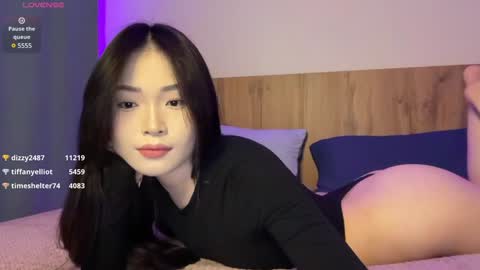 jennie_yung online show from December 27, 12:05 am