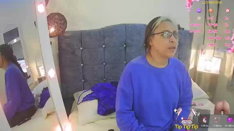 JenniferBrowl online show from November 19, 12:57 pm