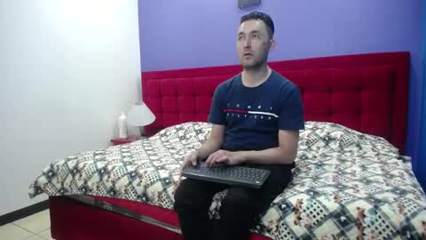 Jeremmyandstacy online show from December 8, 3:52 pm