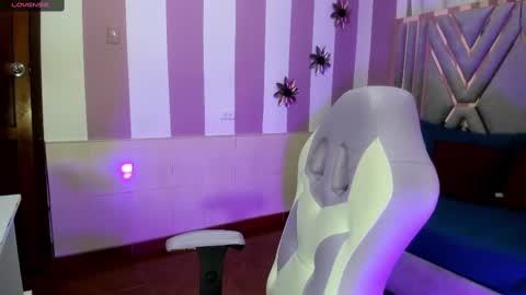 jesica_leon online show from December 17, 1:06 pm