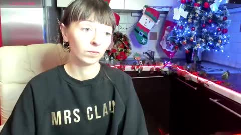 jessicaforris online show from December 4, 7:32 am