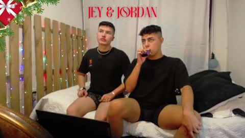 jey0987 online show from December 11, 8:12 am