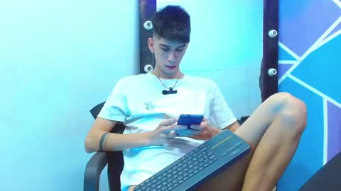 jhony_sex3 online show from November 22, 6:44 am