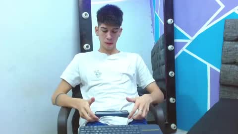 jhony_sex3 online show from November 28, 3:09 am