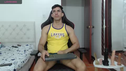 jose_rumbero91 online show from November 13, 11:19 pm