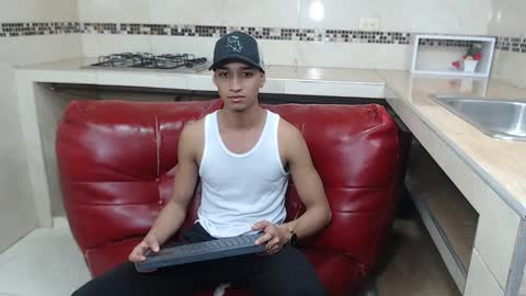 jose_sexycumm online show from November 18, 7:51 pm