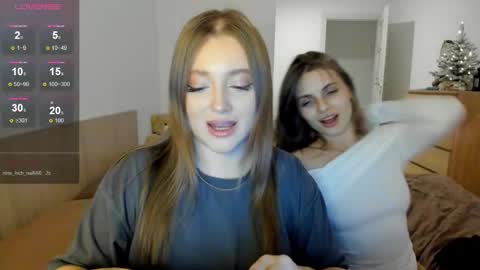 Julia and Julia online show from December 30, 1:49 pm