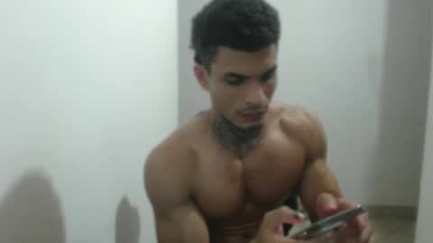 juan_gomez_1 online show from November 16, 4:11 am