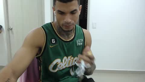 juan_gomez_1 online show from December 30, 11:40 am