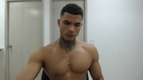 juan_gomez_1 online show from December 20, 11:52 pm