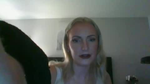 juicyjade2333 online show from November 11, 10:51 pm