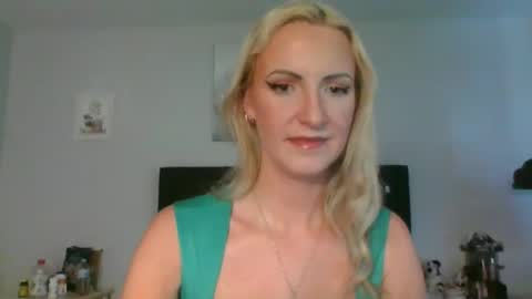 juicyjade2333 online show from November 23, 6:09 pm