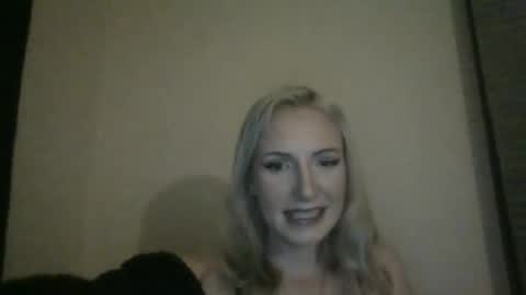 juicyjade2333 online show from December 24, 12:23 am