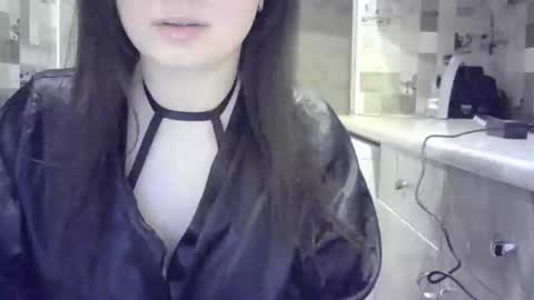 julia69009 online show from December 17, 9:04 pm