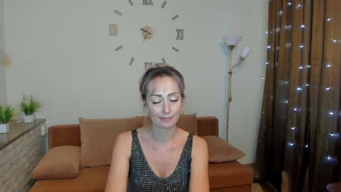 julia__cherry_ online show from December 24, 12:25 pm