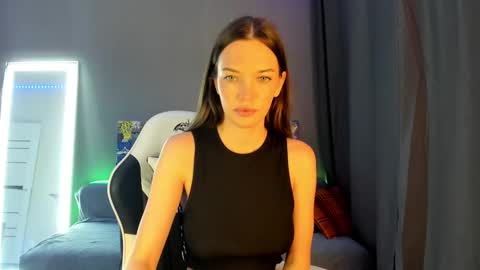 julia_fly online show from November 12, 12:17 pm