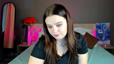 julia_rayn online show from November 26, 8:20 am