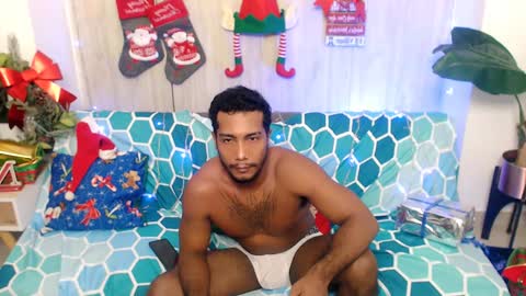 julietha_rose online show from November 19, 5:03 am