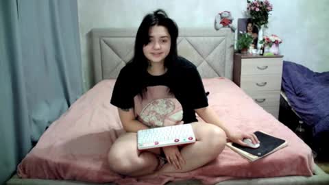 Julietkitty online show from December 9, 4:38 am