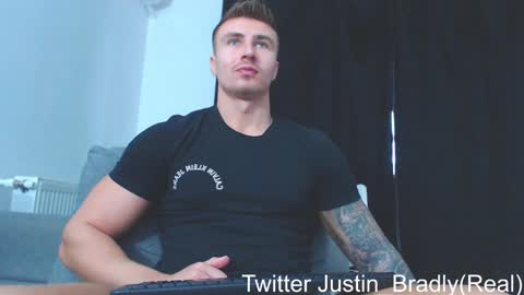 justin_bradly online show from November 12, 10:40 am