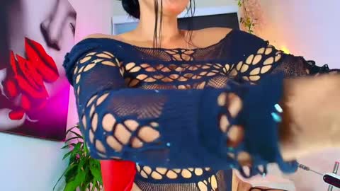 karina4squirt online show from January 15, 4:28 pm