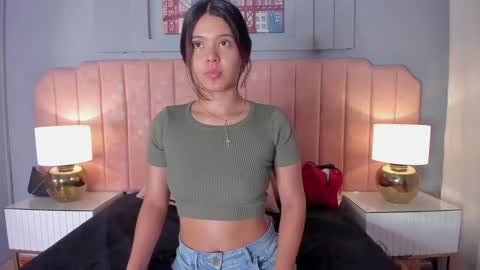 karla_andradee online show from December 26, 7:23 pm