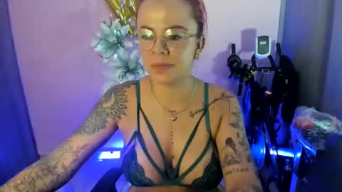 kAROL MILF   online show from December 19, 1:56 am