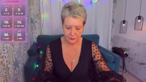 Kathy online show from December 26, 1:23 pm