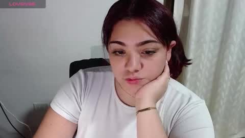 kathygonzalez_ online show from December 18, 6:59 am