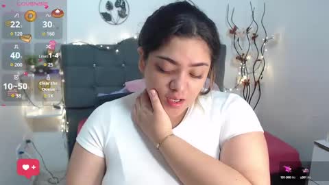 kathygonzalez_ online show from December 2, 11:15 am