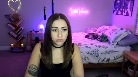 Katie Verona online show from January 2, 1:49 am