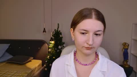 katty_bacchus_ online show from January 13, 1:46 pm