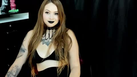 katty_foxx_ online show from January 14, 10:26 pm