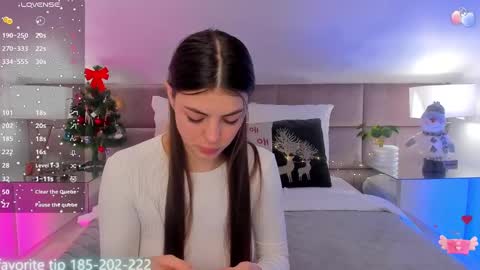 kelsi_di online show from December 17, 6:26 am