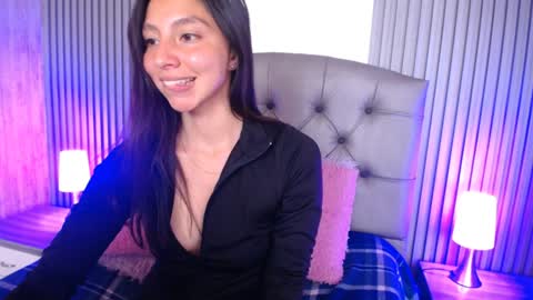 kendall_saenz online show from December 12, 3:49 pm