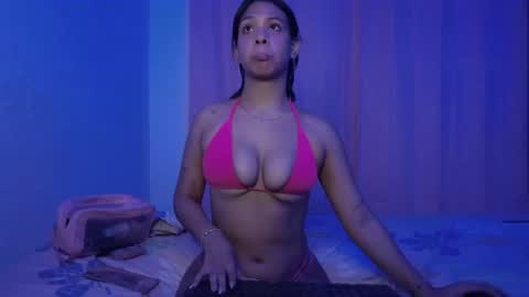 ketty_pink04 online show from January 2, 9:28 pm