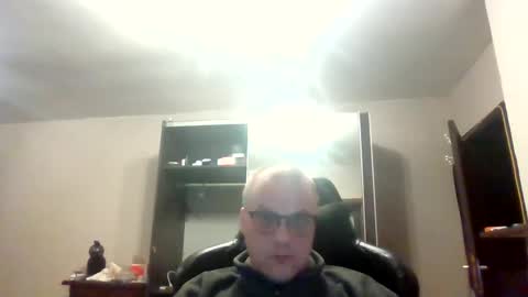 kevintje031987 online show from December 28, 7:22 pm