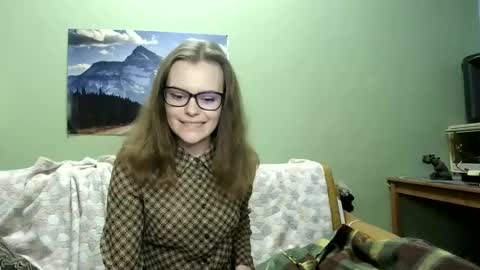 kira_meow_k online show from December 9, 7:15 pm