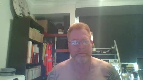 kiwi_boss61 online show from November 13, 1:32 am