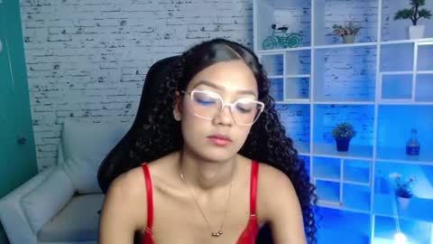 korina_brunete online show from December 24, 11:42 am