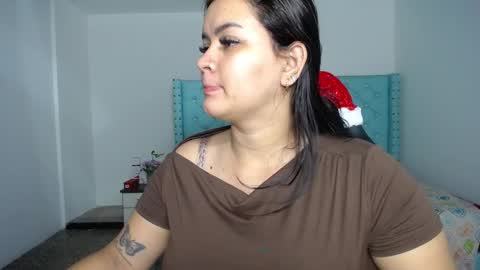 kriss_sweetboobs online show from December 27, 12:18 pm