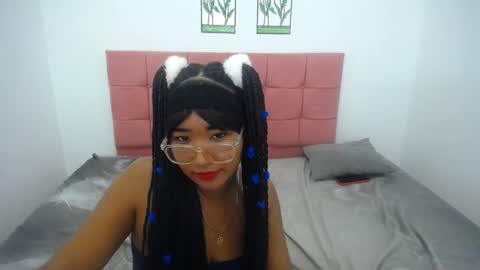 kylie_hot34 online show from November 26, 7:59 am