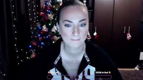 Sophie online show from December 20, 2:47 am