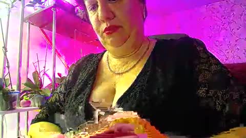 Lady Gloria online show from December 13, 4:44 am