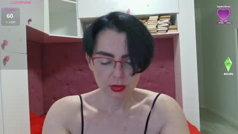 lady_krys online show from November 10, 2:52 pm