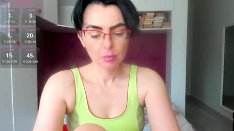 lady_krys online show from January 2, 8:31 am