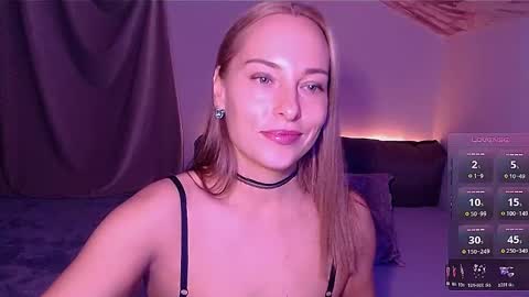 LadyAdele online show from November 15, 2:47 pm