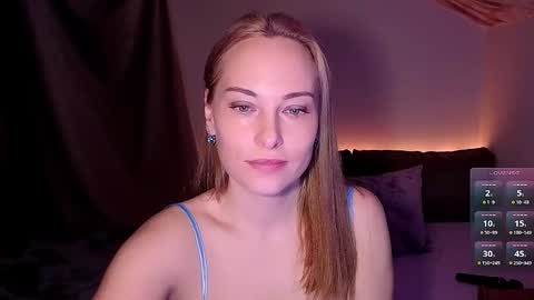 LadyAdele online show from January 14, 3:58 pm