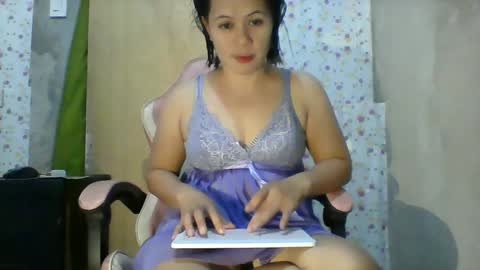 ladyrheinna online show from November 18, 1:16 am